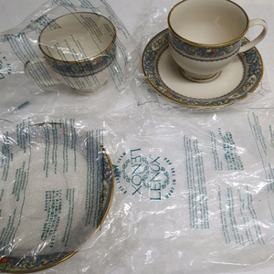 새제품!!! 레녹스 어텀 커피잔 각 2p(홍차잔과 교환가능) 이미지