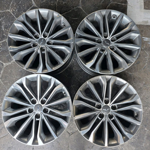 18인치 순정 휠 4개 세트 이미지