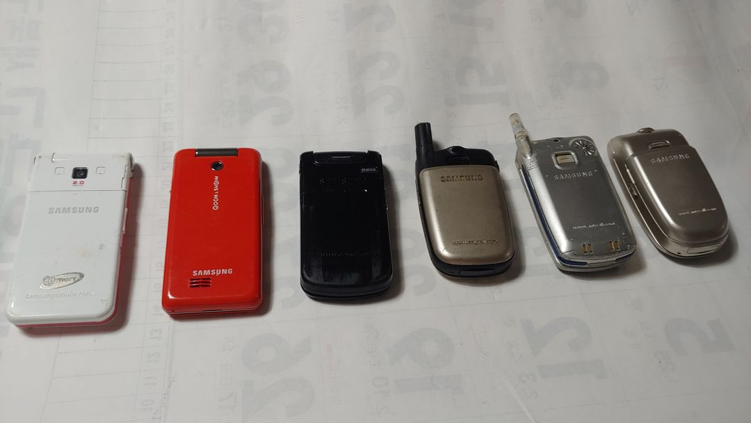 구형 피쳐폰 (휴대폰 애니콜,CYON등)10종 팝니다. 이미지