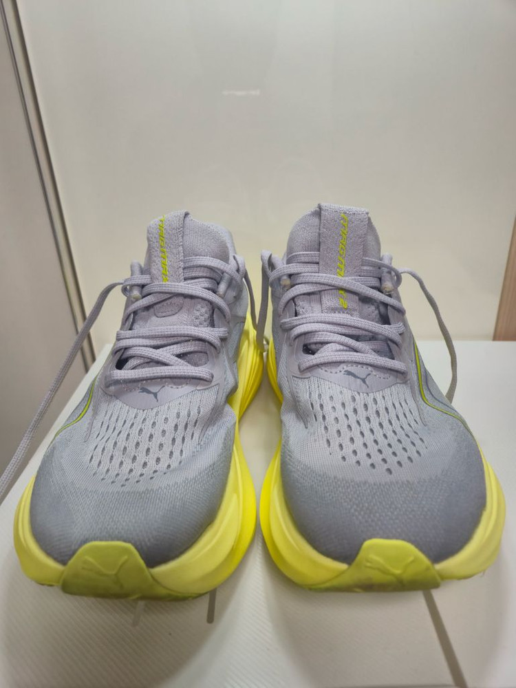 푸마 맥스 쿠셔닝 러닝화 265mm(거의 새상품) /퓨마 매그맥스 런닝화 편하고 가벼운 운동화 이미지