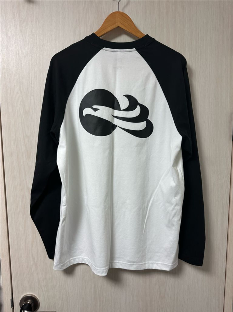 로고 라글란 티셔츠 이미지