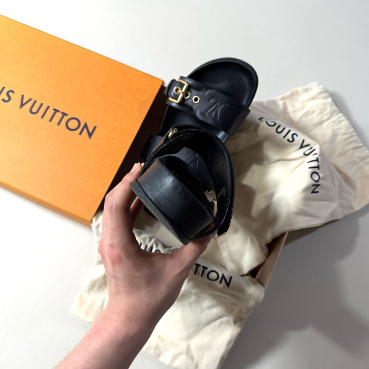 [백화점판/38]루이비통 봄 디아 플랫 컴포트 뮬 슬리퍼 / 샌들 이미지