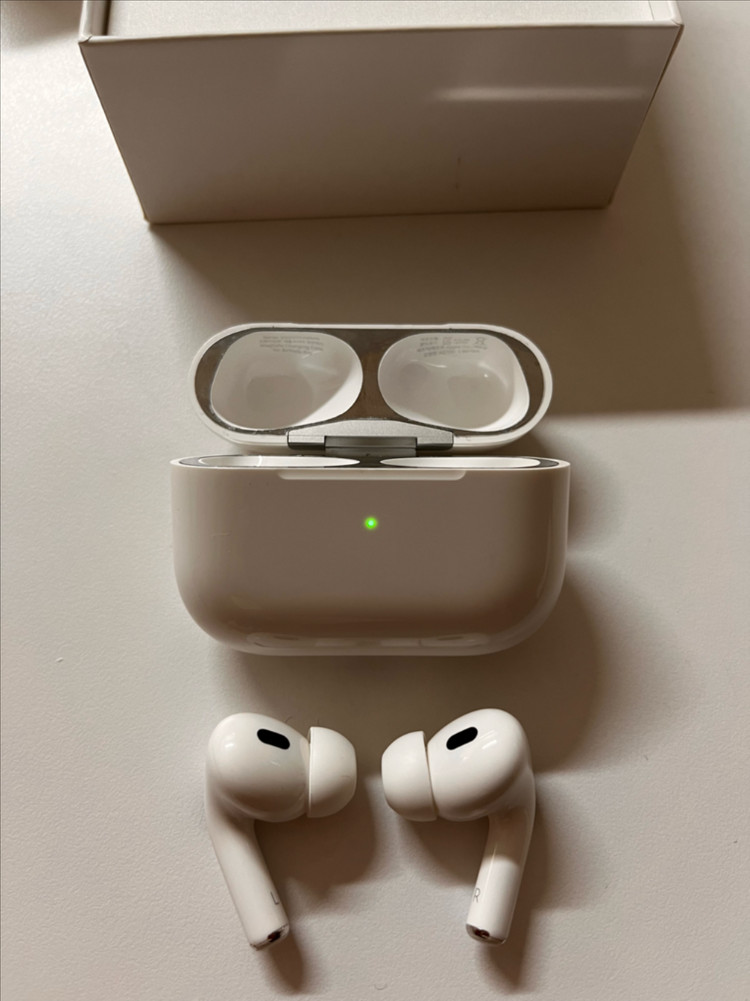 에어팟 프로2 이미지