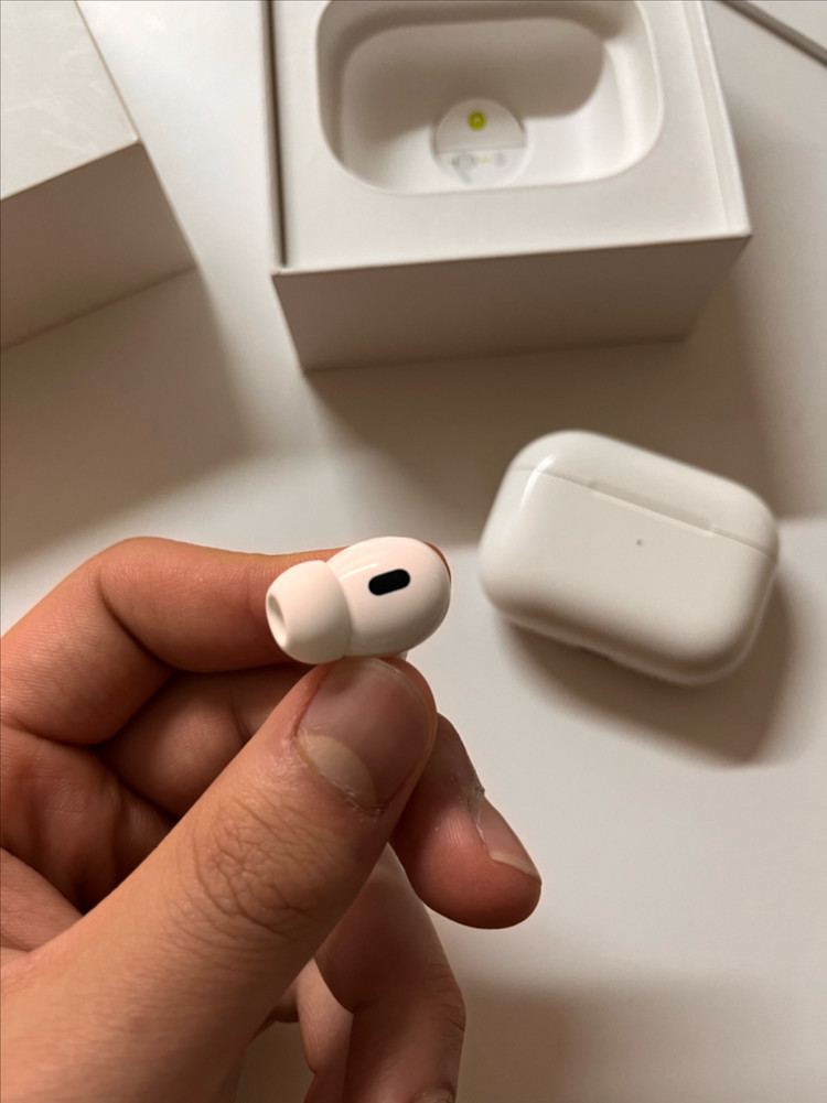 에어팟 프로2 이미지