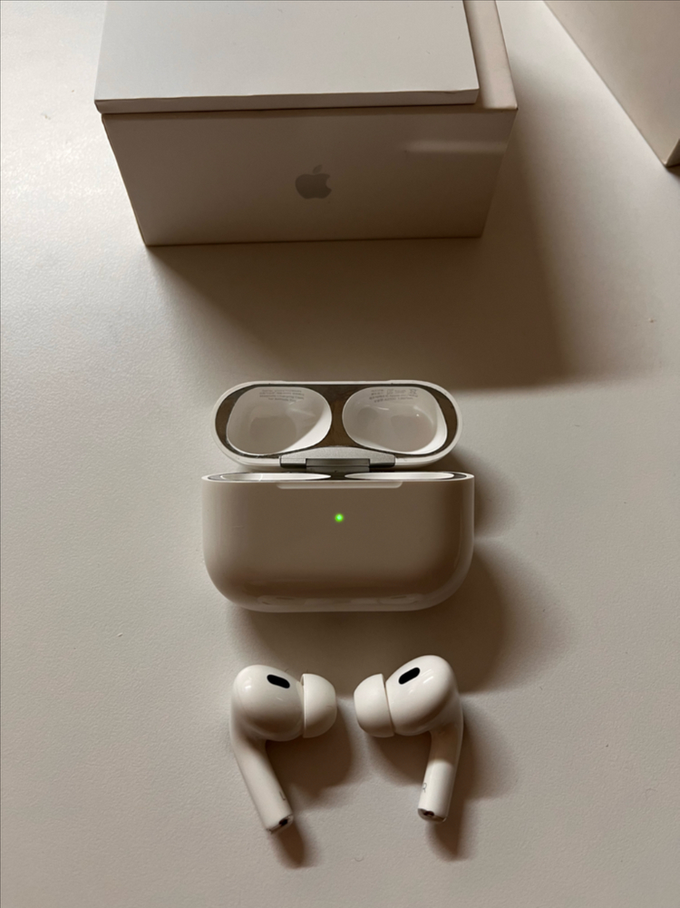 에어팟 프로2 이미지