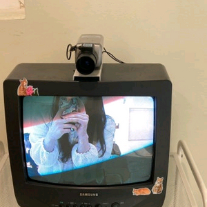 빈티지 캠코더 + 브라운관 TV 세트 (셀카 포토존) 이미지