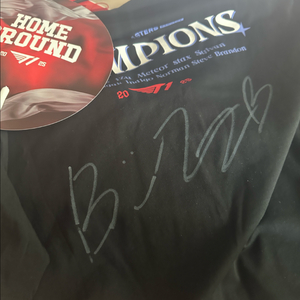 T1 발로란트 마스터즈 우승 버즈 친필사인 티셔츠 이미지