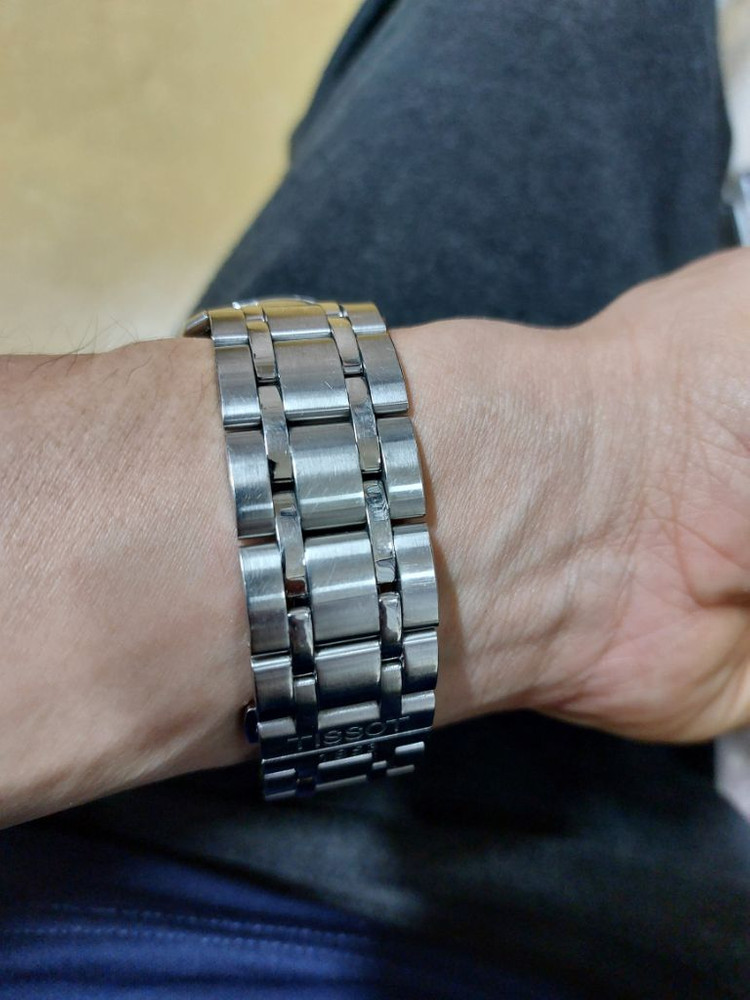 티쏘 꾸뜨리에 GMT 외눈박이 이미지