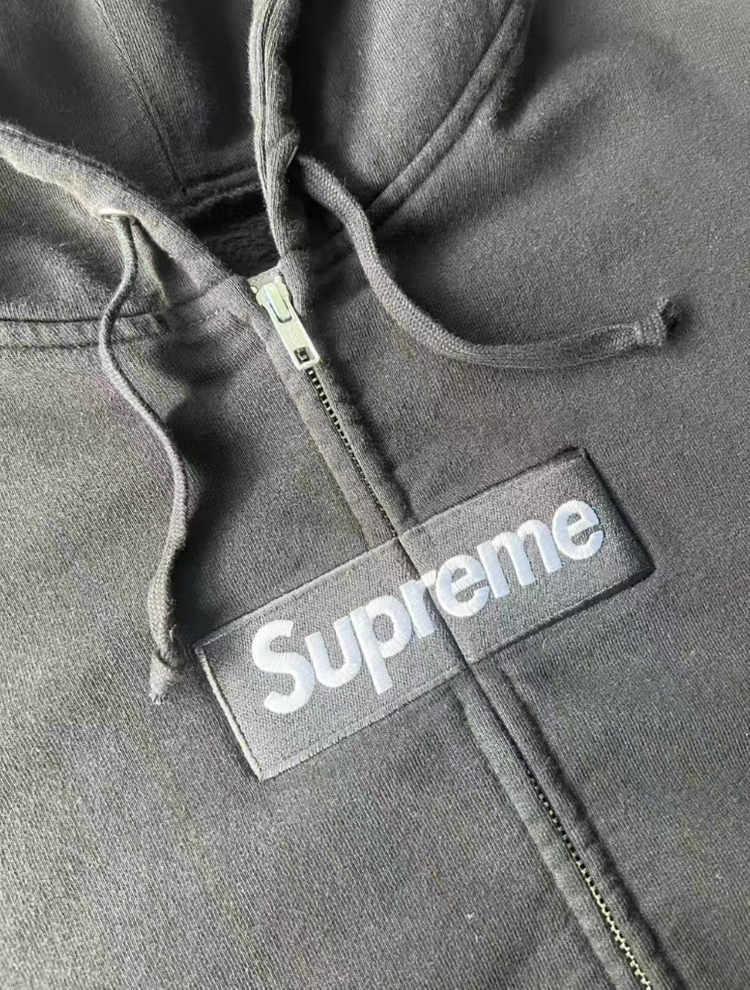 슈프림 x 메종 마르지엘라 MM6 후드집업 이미지