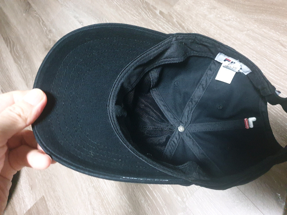 휠라 볼캡 모자 이미지