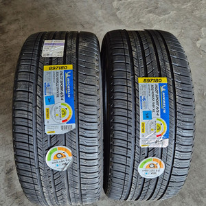 305/40R22 타이어 미쉐린 파일럿 스포트 올시즌 4 이미지