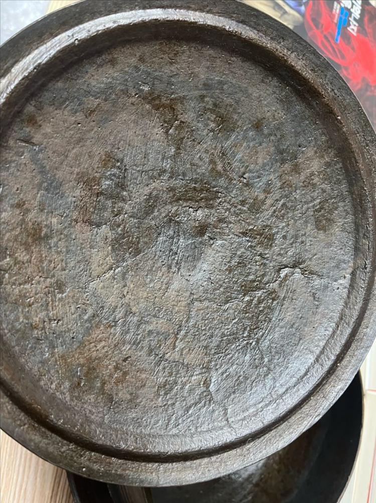 무쇠 솥단지 이미지