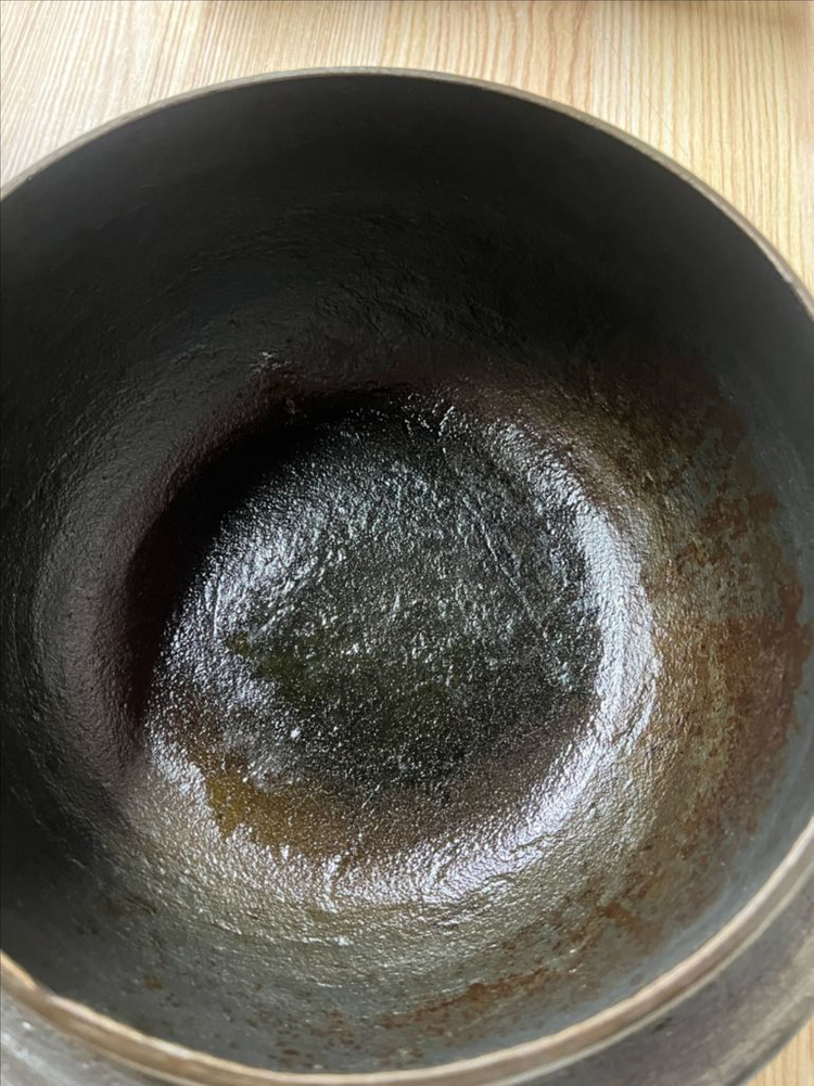 무쇠 솥단지 이미지