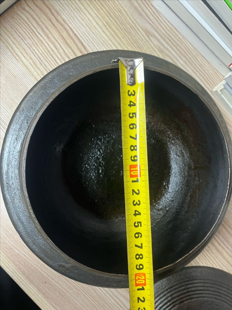 무쇠 솥단지 이미지