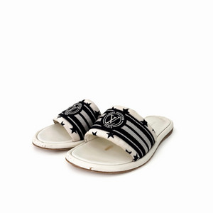 M 루이비통 여성 마그네틱 락잇 슬라이드 슬리퍼 화이트 이미지