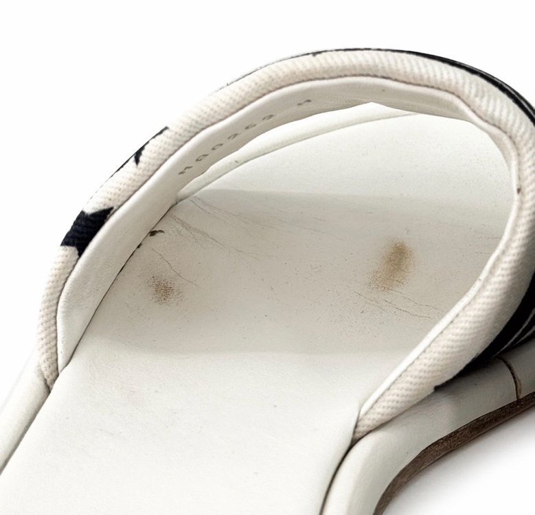 M 루이비통 여성 마그네틱 락잇 슬라이드 슬리퍼 화이트 이미지