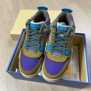 [245] 조던4 유니온 데저트 모스 이미지