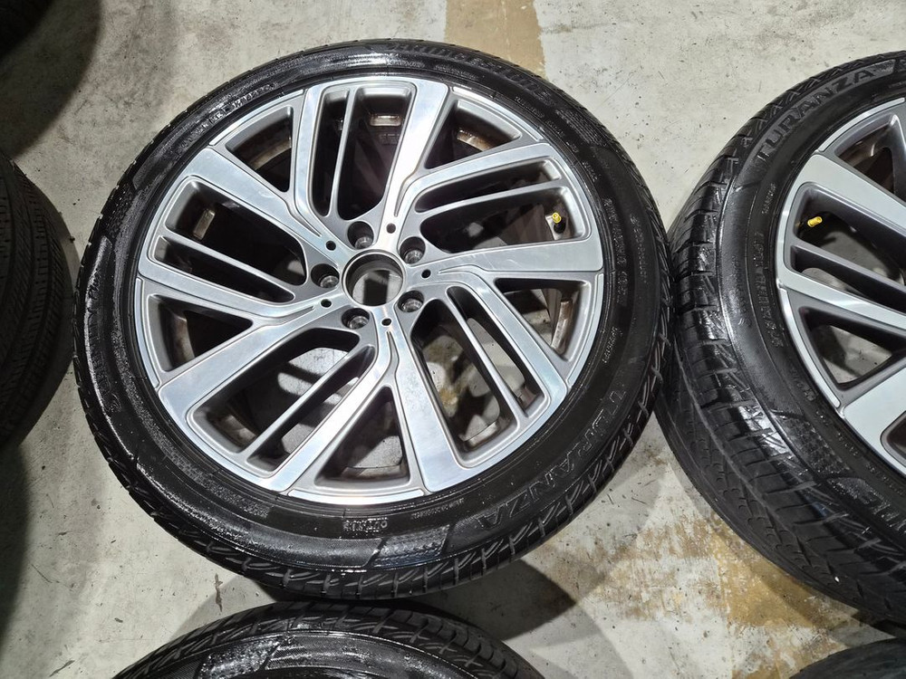 W214 벤츠E클래스 19인치 순정 휠타이어 판매합니다 이미지