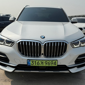 X5 (G05) xDrive 30d xLine 중고차 23년04월 48051km 완전무사고 흰색 브라운시트 A급상태 이미지