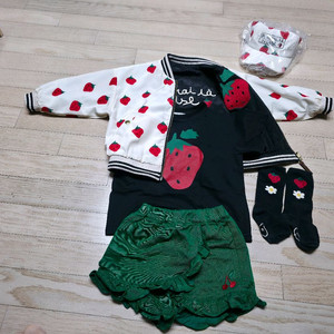 리미떼두두 리버서블 딸기.상하s.니삭스.모자 일괄 이미지