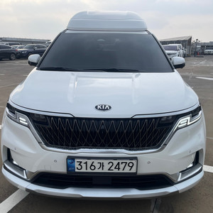 카니발 4세대 가솔린 7인승 하이리무진 시그니처 중고차 21년07월 60484km 풀옵션 이미지