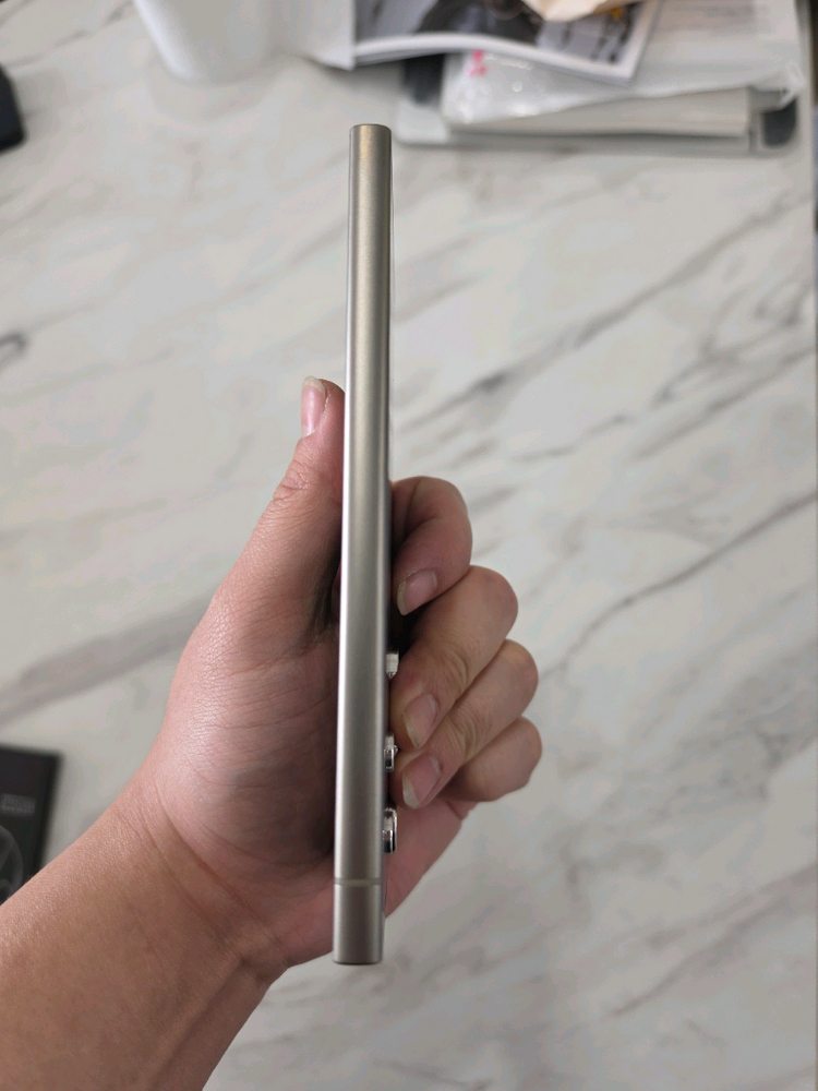 갤럭시 s24울트라 1tb 자급제 + 케이스티파이 케이스 3개, 쿨거 시 네고가능 이미지