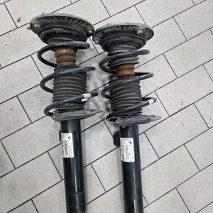 bmw 118d f20 앞 쇼바 팝니다 이미지