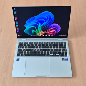 삼성전자 갤럭시북5 프로360 NT960QHA-KC71S 노트북판매합니다 이미지