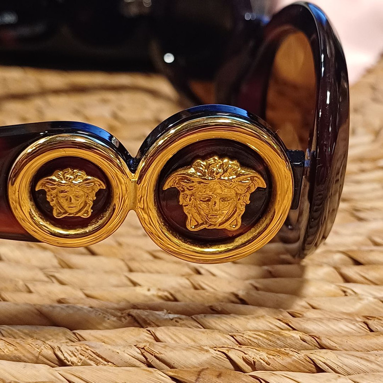 90년대 베르사체 메두사 선글라스 모델527-900 이미지