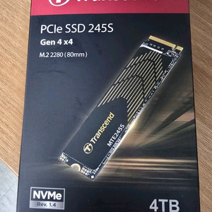 트랜센드 PCIe SSD 245S M.2 NVMe SSD 4TB 제품입니다. 이미지