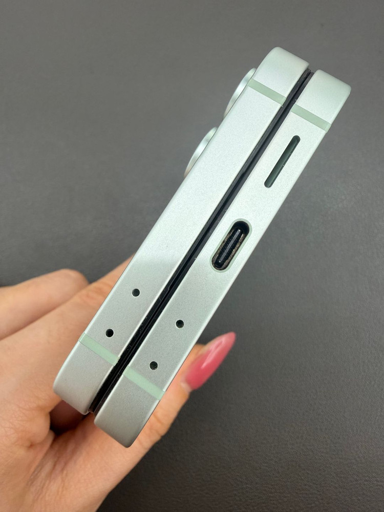 [대전 중고폰] 갤럭시 Z플립6 256GB 민트 / 특AAA급 / 실물촬영 / 매장운영 094657 이미지