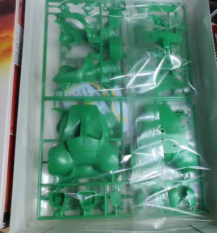 고전프라 반다이 1/144 초시공요새 마크로스 쿼드런로 이미지