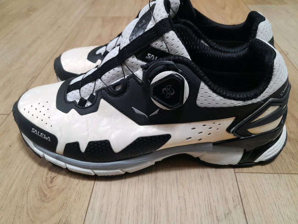 살레와트레킹화등산화여성245미리 이미지