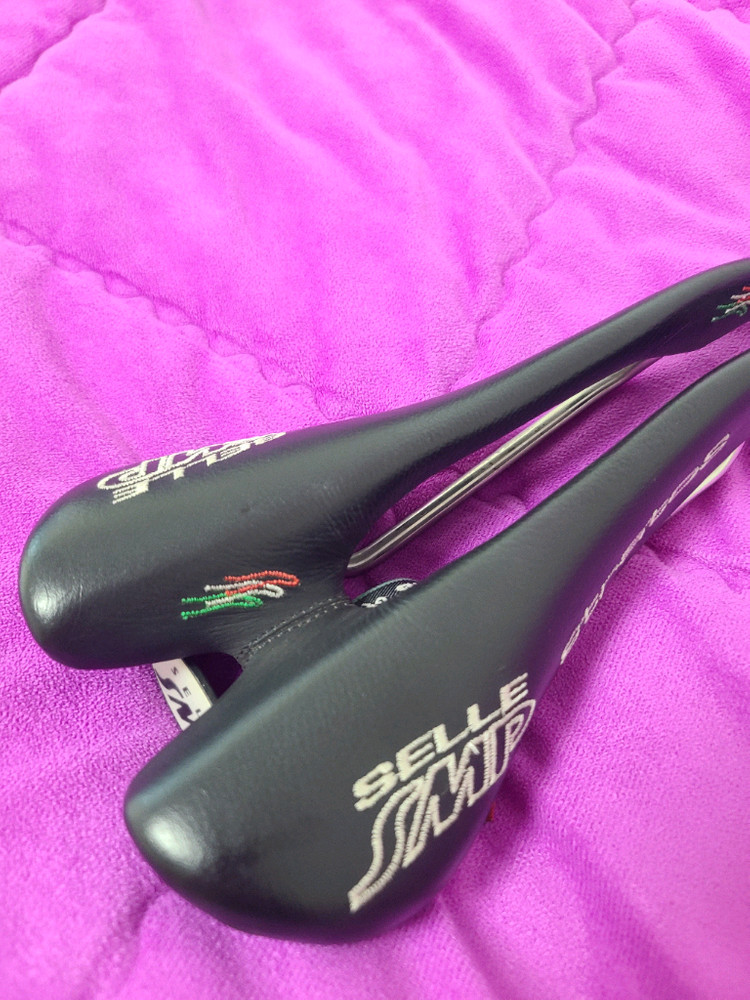 셀레 SMP 스트라토스 안장 이미지