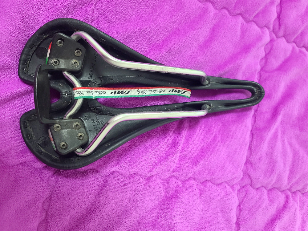 셀레 SMP 스트라토스 안장 이미지