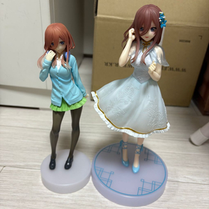 5등분의 신부 나카노 미쿠 피규어 2종 이미지