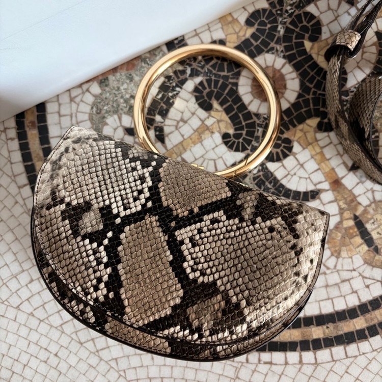 마이아이코 익스클루시브 콜렉터백 파이톤 오르 드주이 오뮤 매니모어몽 쎄모먼 11am 마이아이코 라밤바룸 이미지