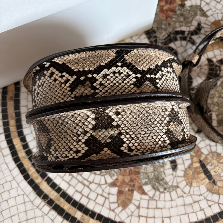 마이아이코 익스클루시브 콜렉터백 파이톤 오르 드주이 오뮤 매니모어몽 쎄모먼 11am 마이아이코 라밤바룸 이미지