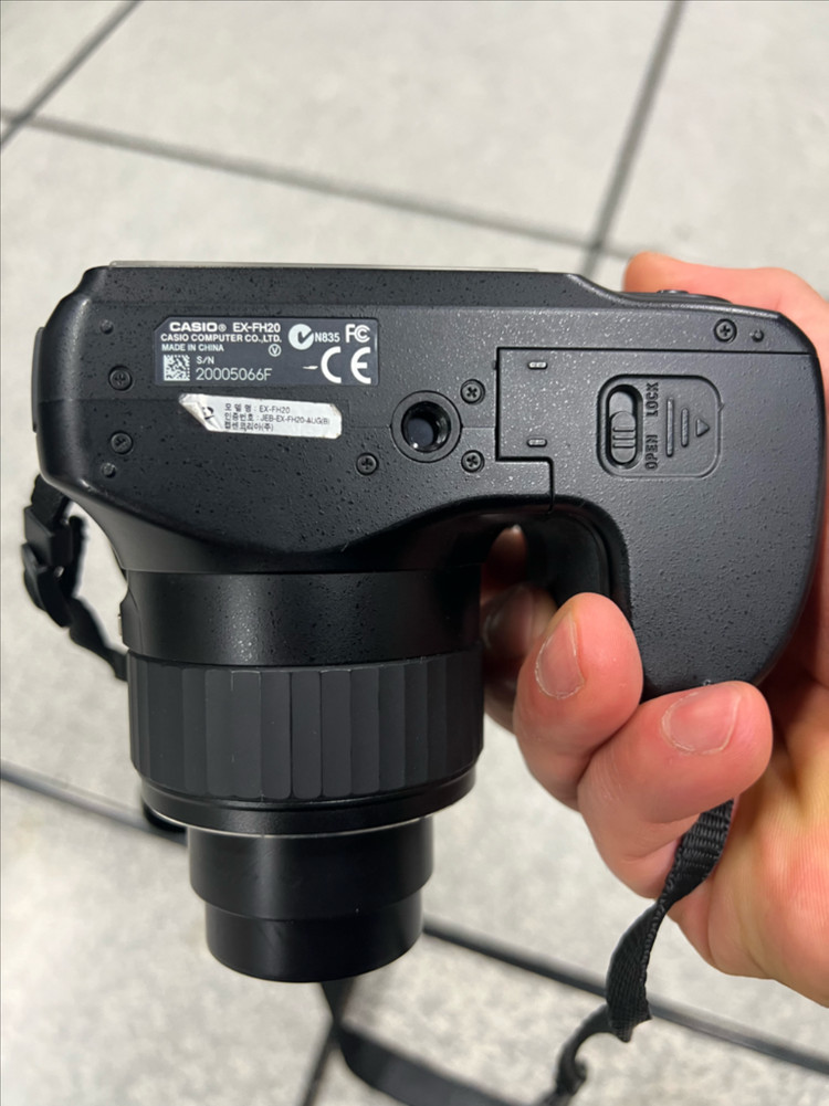 카시오 엑슬림 Casio EX-FH20 디카 디지털카메라 판매합니다!! 이미지