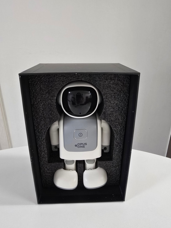 씽고 (블루투스 댄싱 로봇 스피커) 이미지