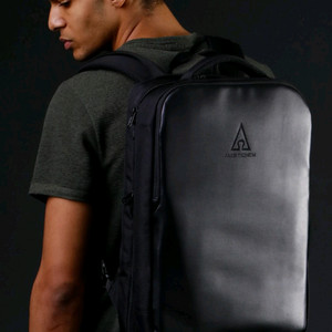 엠비치오넴 캐리어백팩 (ITER BACKPACK) 기본17L, 확장시 27L 이미지