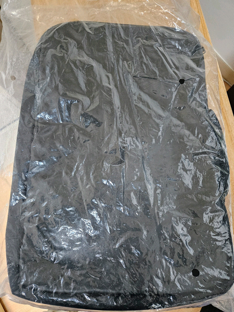 엠비치오넴 캐리어백팩 (ITER BACKPACK) 기본17L, 확장시 27L 이미지