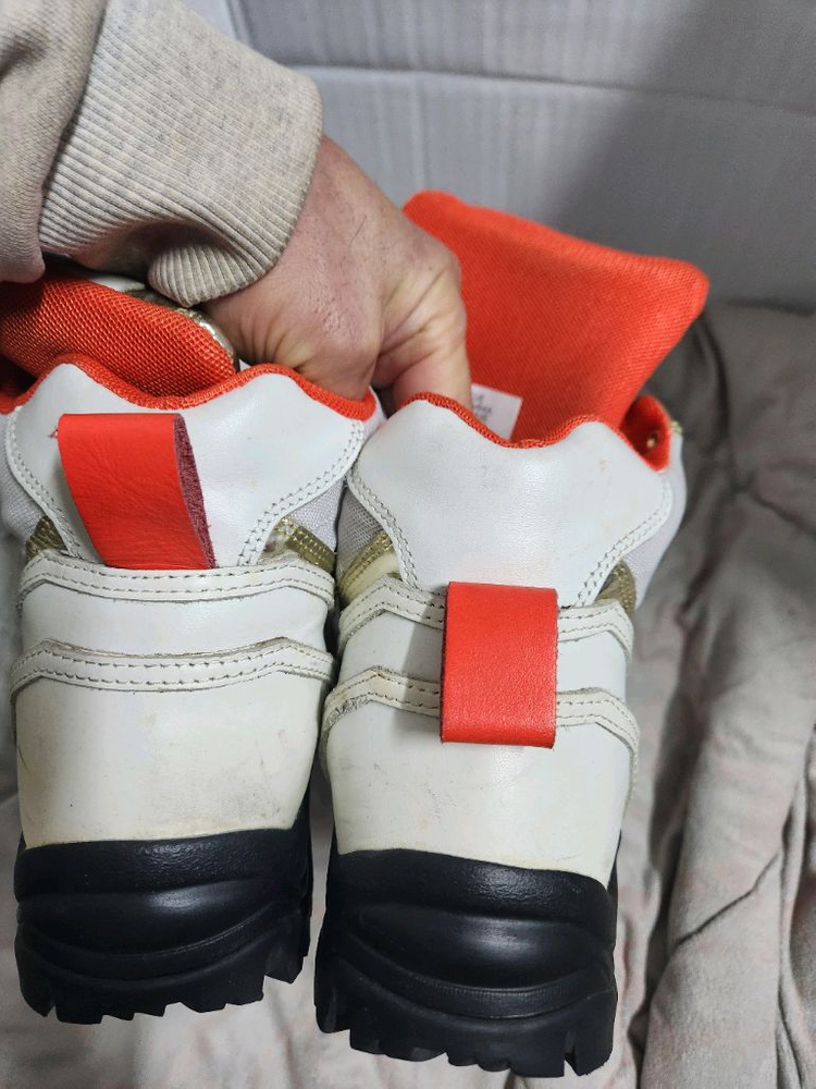 하이탑 스니커즈 scb 이미지