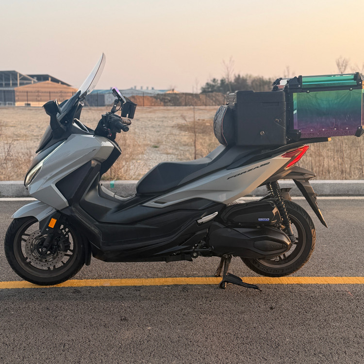 초특가) 혼다 포르자350 25년3만 배달셋팅 스쿠터 저렴하게 판매합니다 이미지