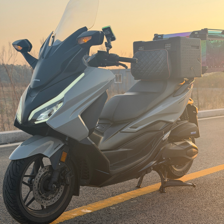 초특가) 혼다 포르자350 25년3만 배달셋팅 스쿠터 저렴하게 판매합니다 이미지