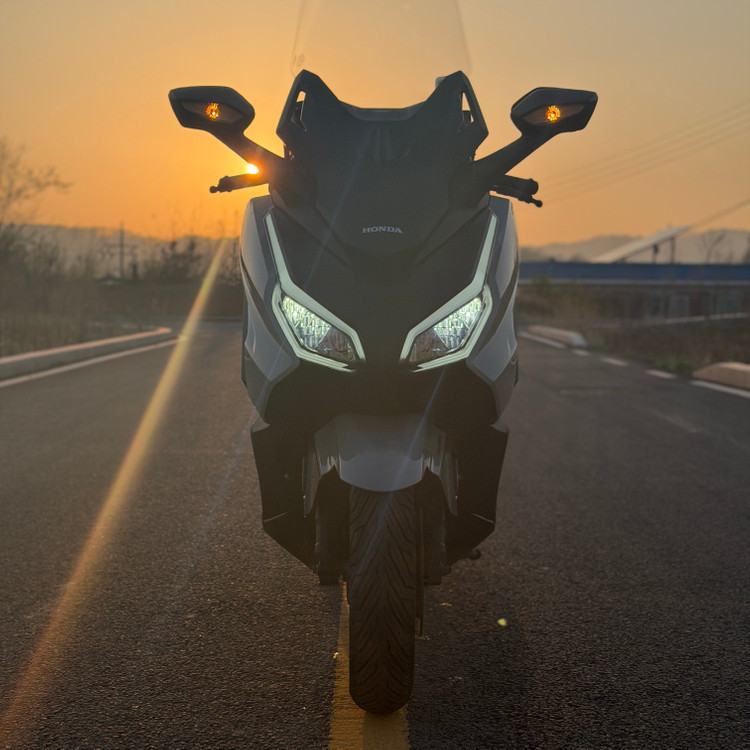 초특가) 혼다 포르자350 25년3만 배달셋팅 스쿠터 저렴하게 판매합니다 이미지