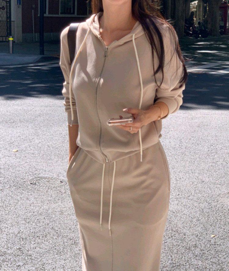 더 마농 후드집업 베이지/시에 오르 유메르 비그레이 그레이룸 더로랑 오뮤 이미지