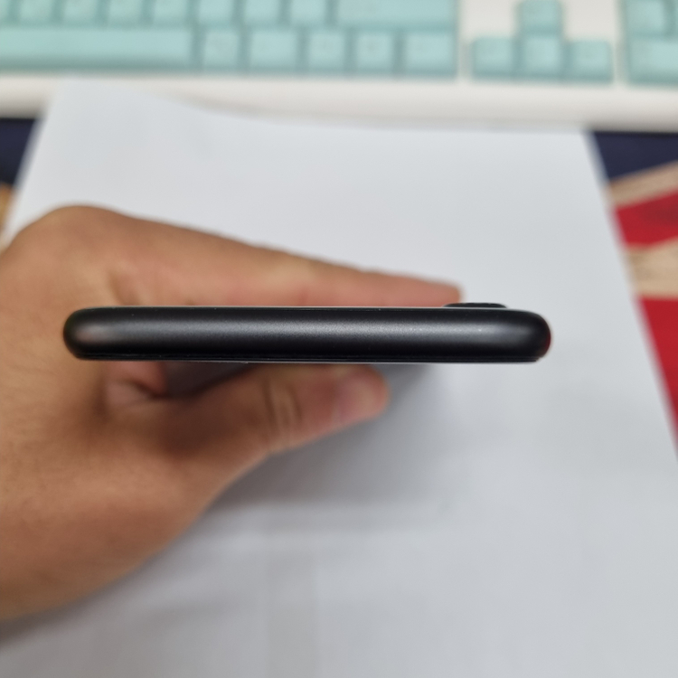 아이폰8 64GB 블랙 특SSS급 중고폰 배터리100% 레트로감성 카메라폰 인스타 사진폰 206218 이미지