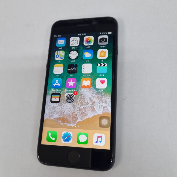 아이폰8 64GB 블랙 특SSS급 중고폰 배터리100% 레트로감성 카메라폰 인스타 사진폰 206218 이미지