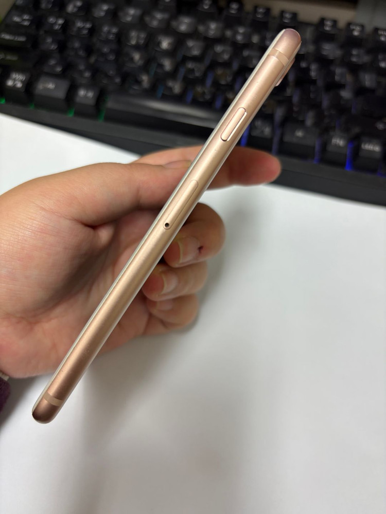 아이폰8 256GB 골드 중고폰 배터리100% 레트로감성 사진폰 인스타 카메라폰 095789 이미지